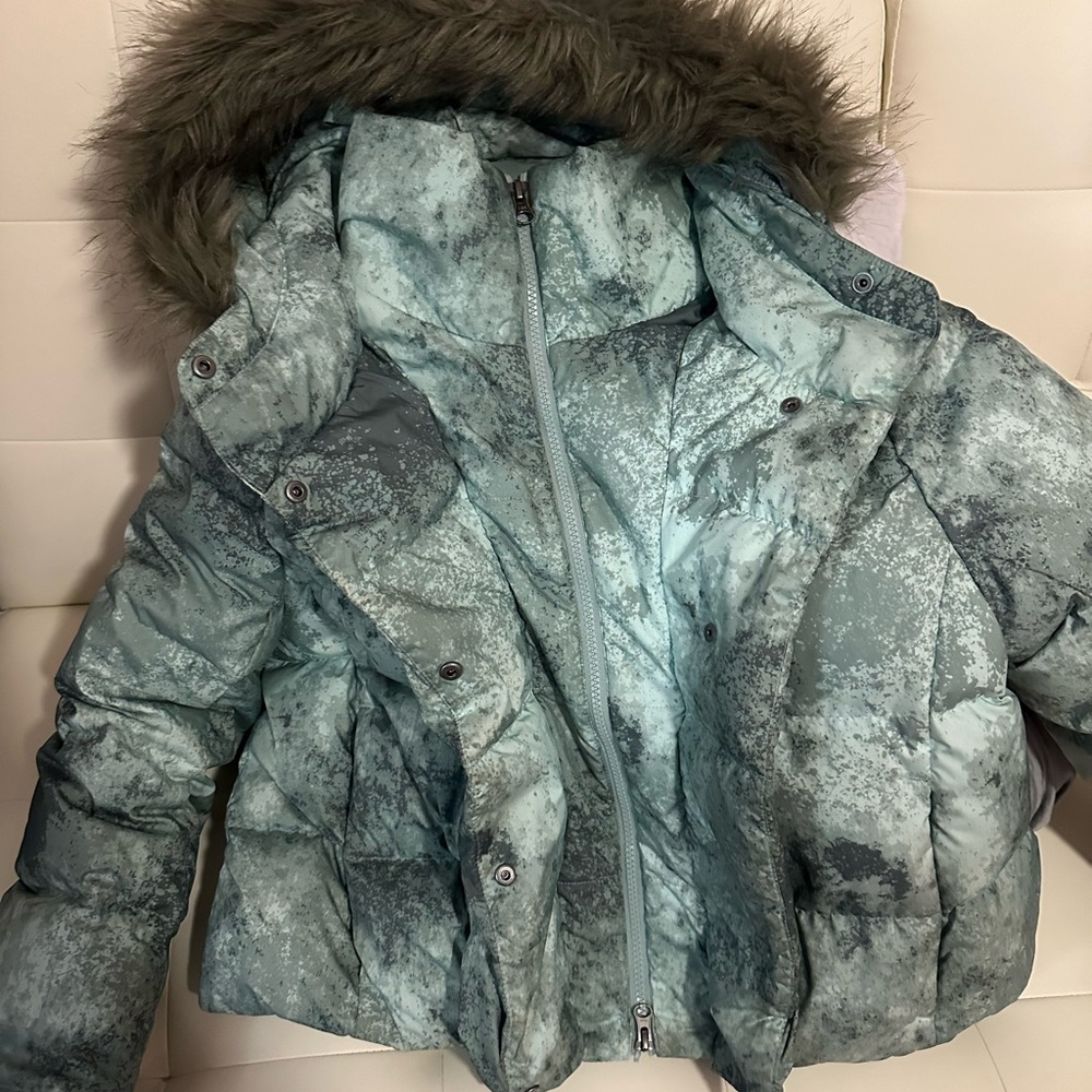 The North Face Green Puffer Jacket with Faux Fur Hood size M